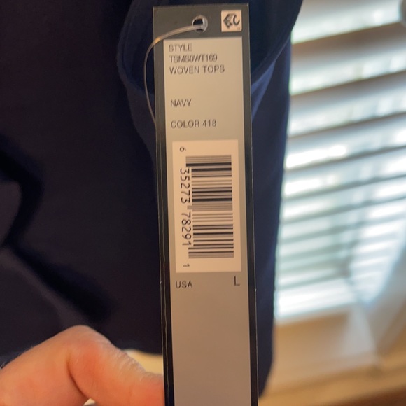 NWT Tahari Large navy sleeveless blouse - Picture 3 of 5